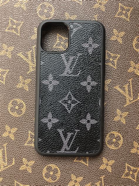 lv trunk case iphone 11